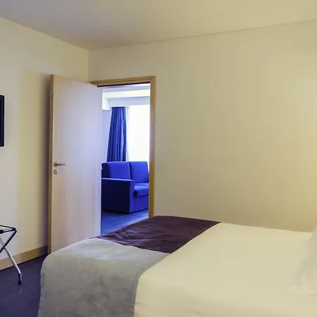 ホテル Mercure Centro 4*