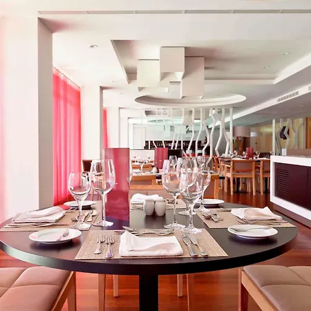 Mercure Centro 4*